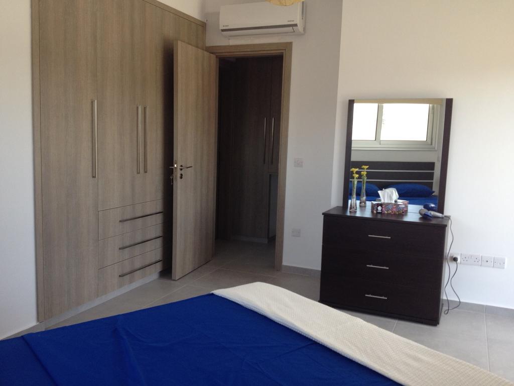 Niro Apartments Polis Bilik gambar