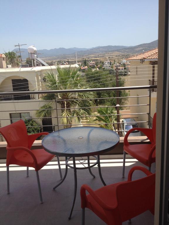 Niro Apartments Polis Bilik gambar